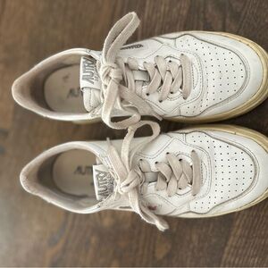 Autry Medalist Low Sneakers